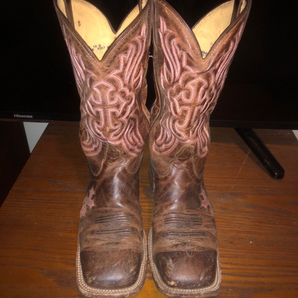 Women’s Tony Lama boots